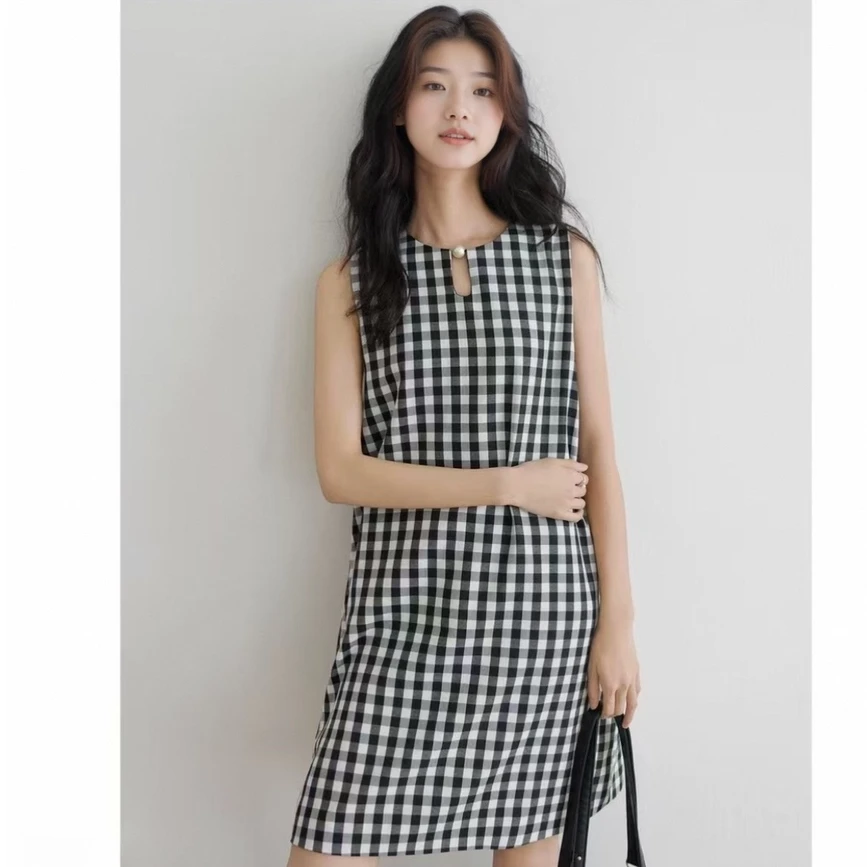 夏季新款气质连衣裙宽松显瘦背心裙清新黑白格子群8089
