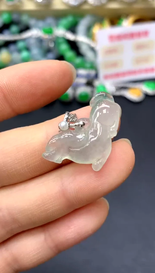 颈饰18K金镶嵌翡翠48-中国好珍宝