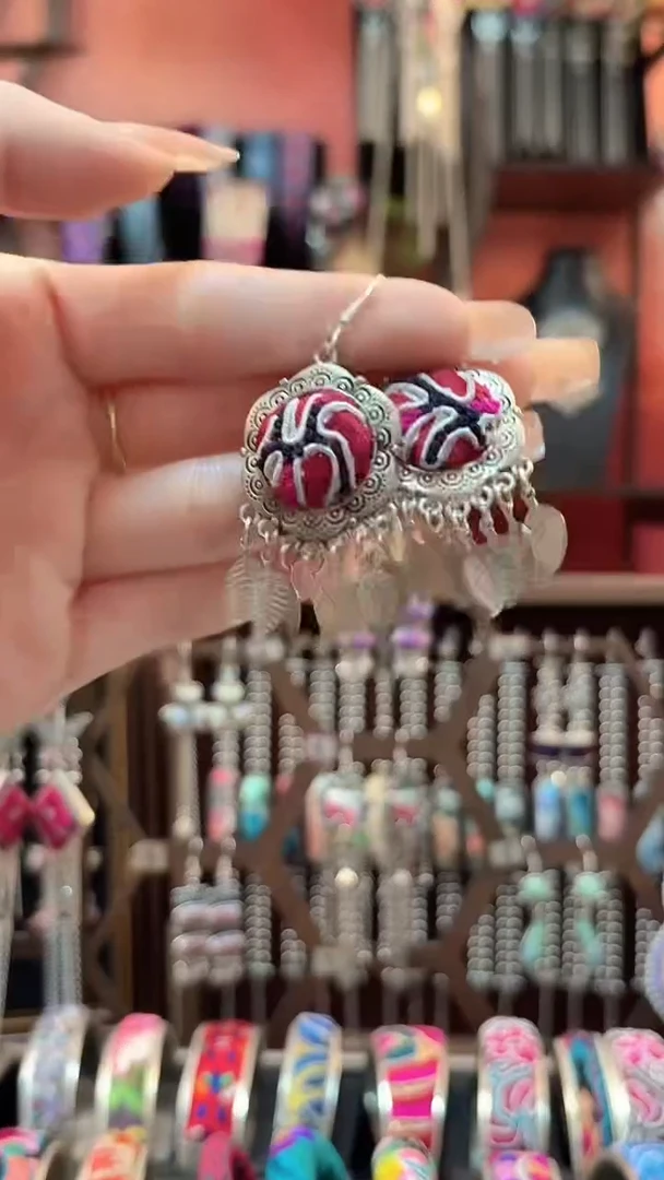 织绣云织谣民族风精美饰品   225