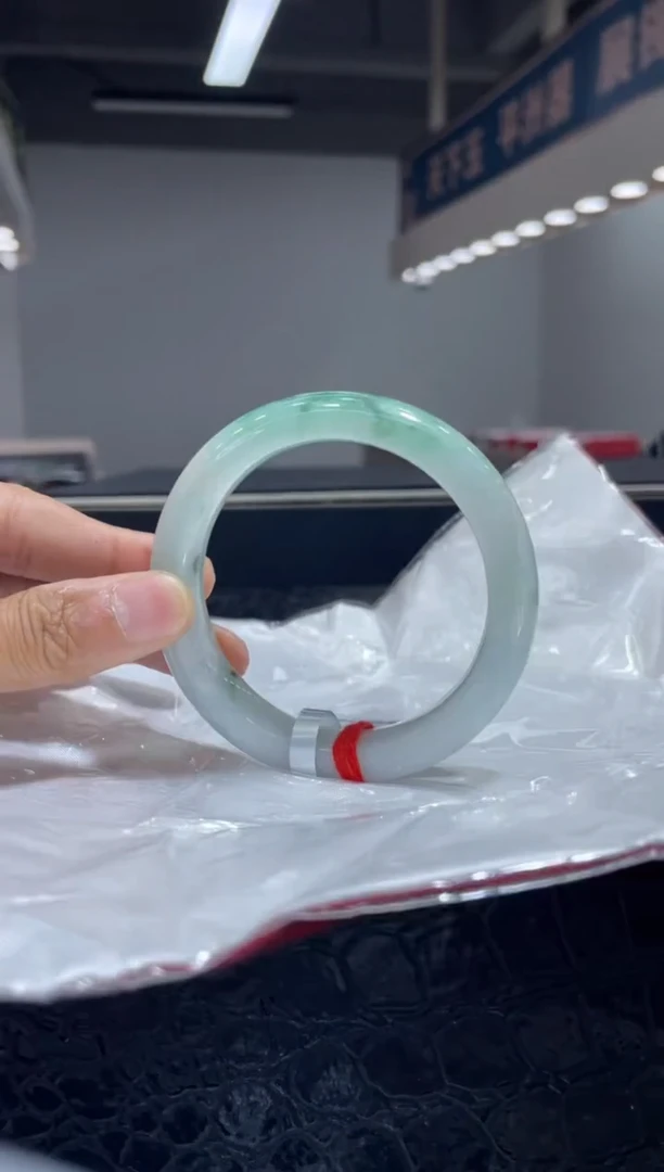 未镶嵌手镯翡翠2