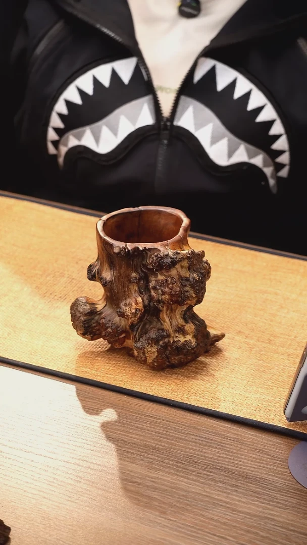 2号云小屋麻梨笔筒