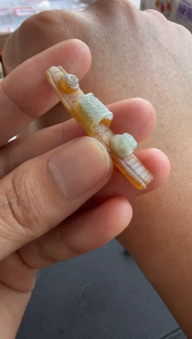 未镶嵌定制翡翠摆件