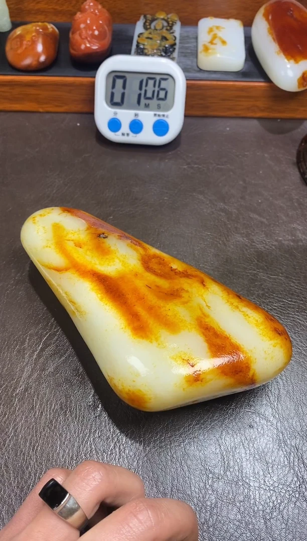 未镶嵌和田玉摆件厚****.和田玉