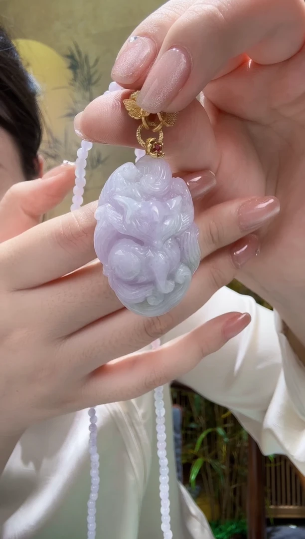 翡翠未镶嵌颈饰吊坠