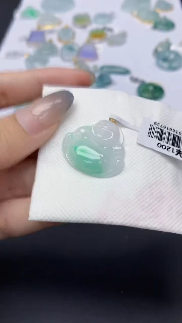 翡翠18K金镶嵌颈饰天然缅甸a货翡翠