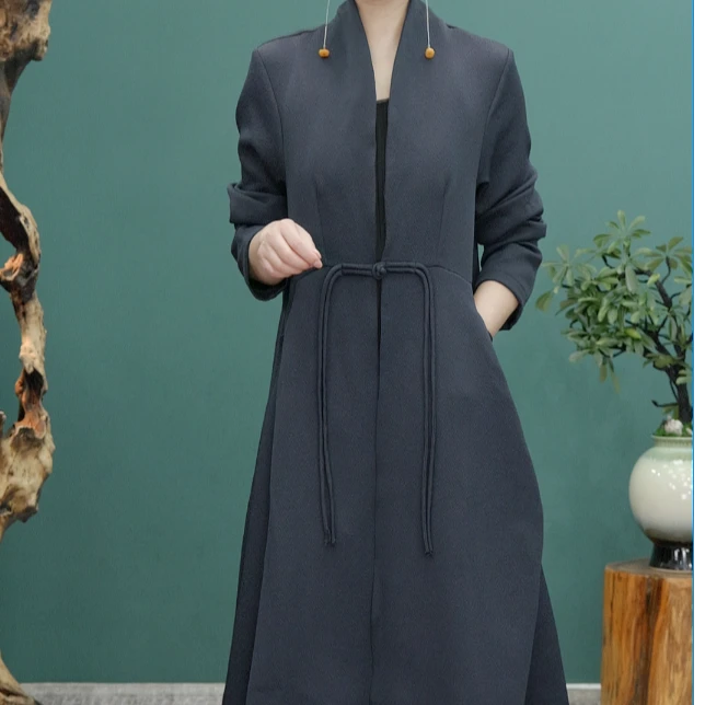 【大海轻奢】w23740-12藏青色重磅不规则下摆立体裁剪修身款风衣