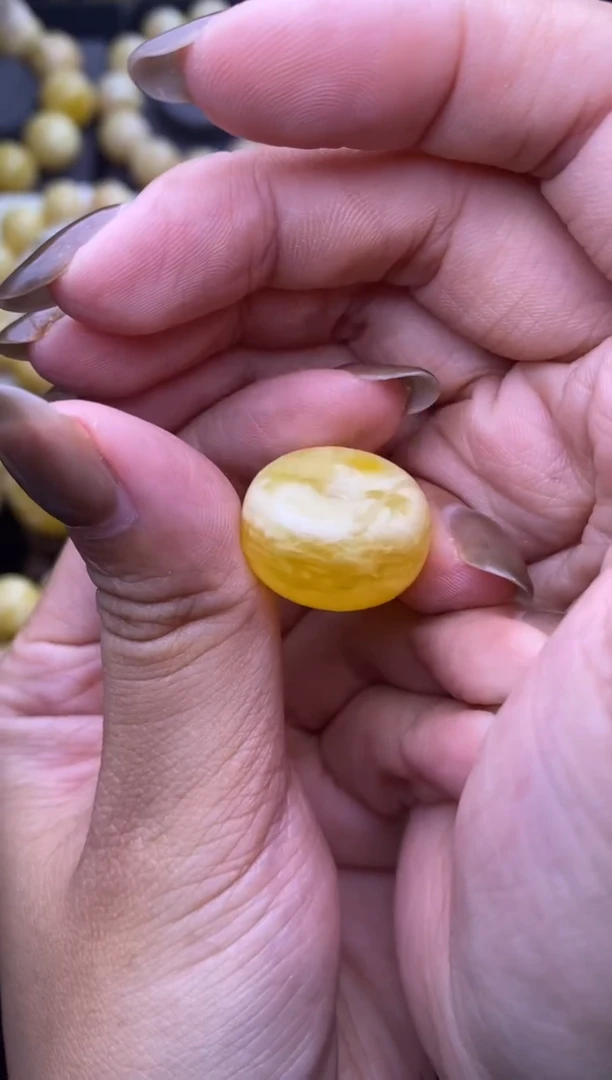 裸石琥珀未镶嵌大小姐珠宝10
