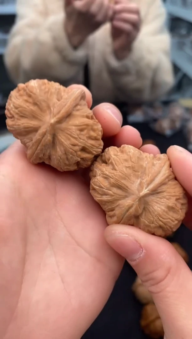 【闪购商品】文玩核桃把件元宝42-u770