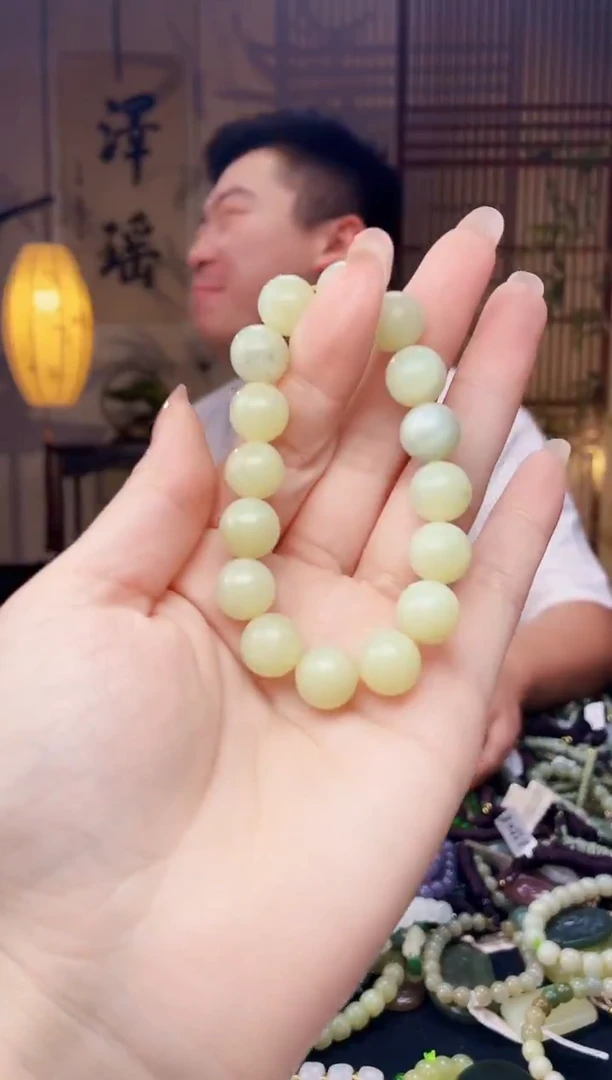 颈饰未镶嵌和田玉多样性发货，拍一发一