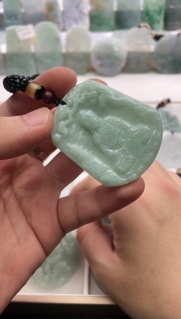 【闪购商品】翡翠颈饰未镶嵌..../3/3/ 66