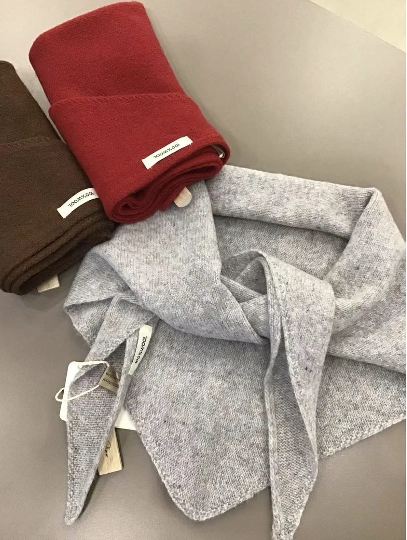 澳洲纯羊毛纯色围巾高级感针织三角巾