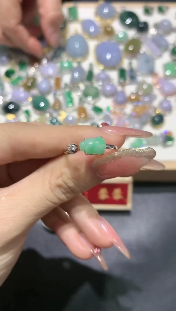 【闪购商品】翡翠吊坠(不含链)银S925镶嵌团购1