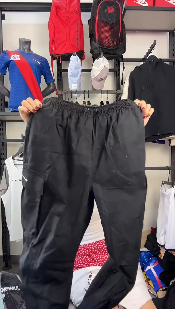156编码 瑕疵款直播间过款为准 尺码·160