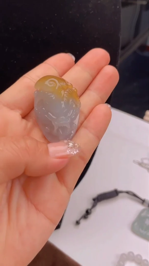 【闪购商品】翡翠吊坠(不含链)未镶嵌天然缅甸A货翡翠吊坠