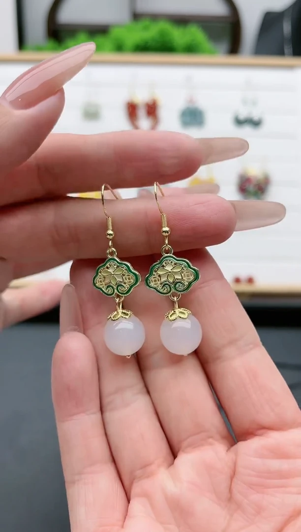 【闪购商品】玛瑙/玉髓耳饰银S925镀金镶嵌8806白