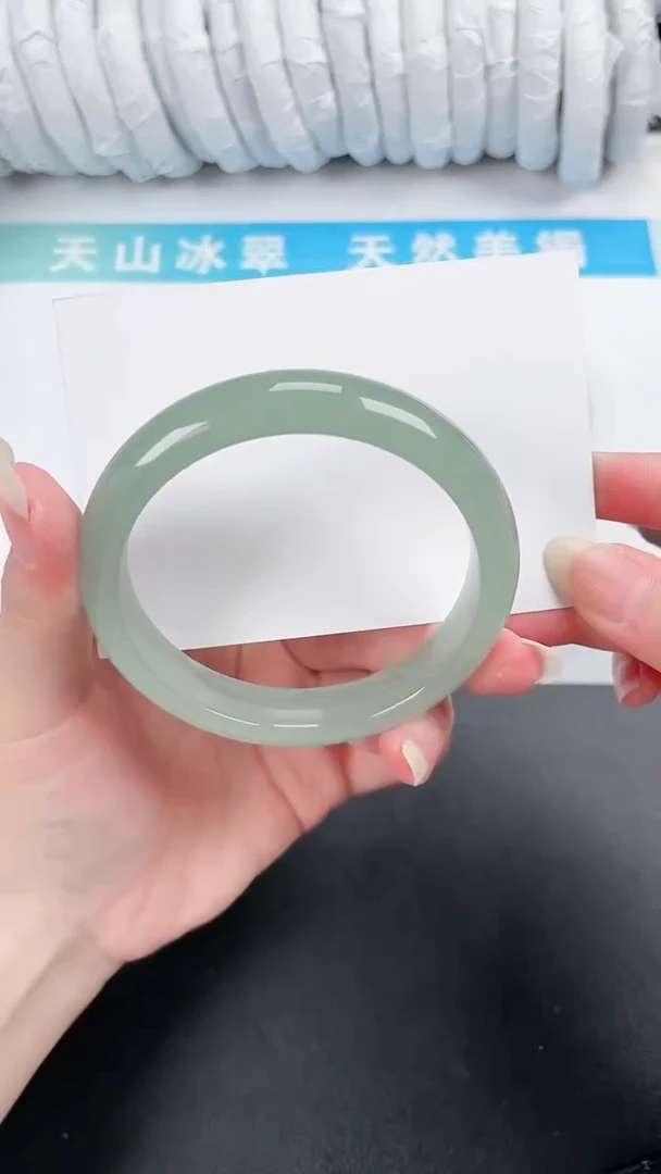 【闪购商品】石英质玉手镯未镶嵌174-60.5