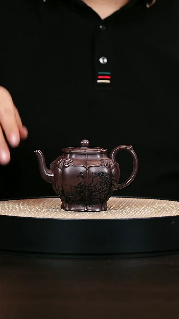 茶壶紫砂筋纹    紫泥