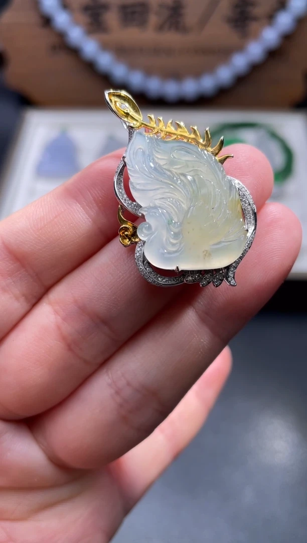 【闪购商品】翡翠颈饰18K金镶嵌31...........