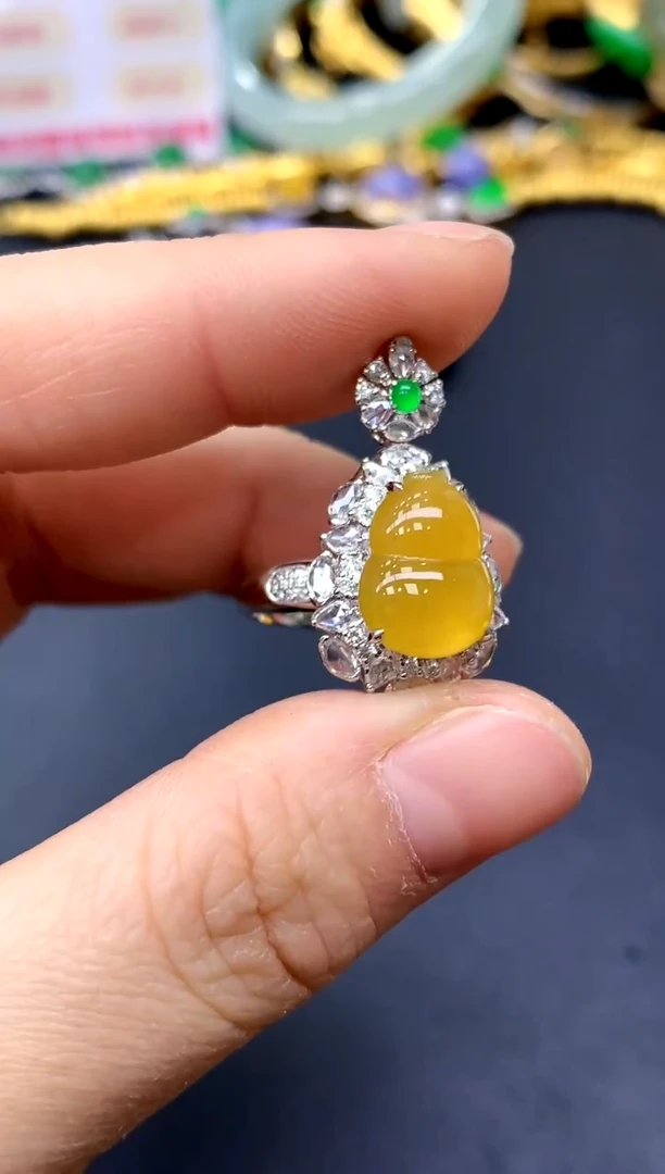 18K金镶嵌戒指翡翠351-中国好珍宝