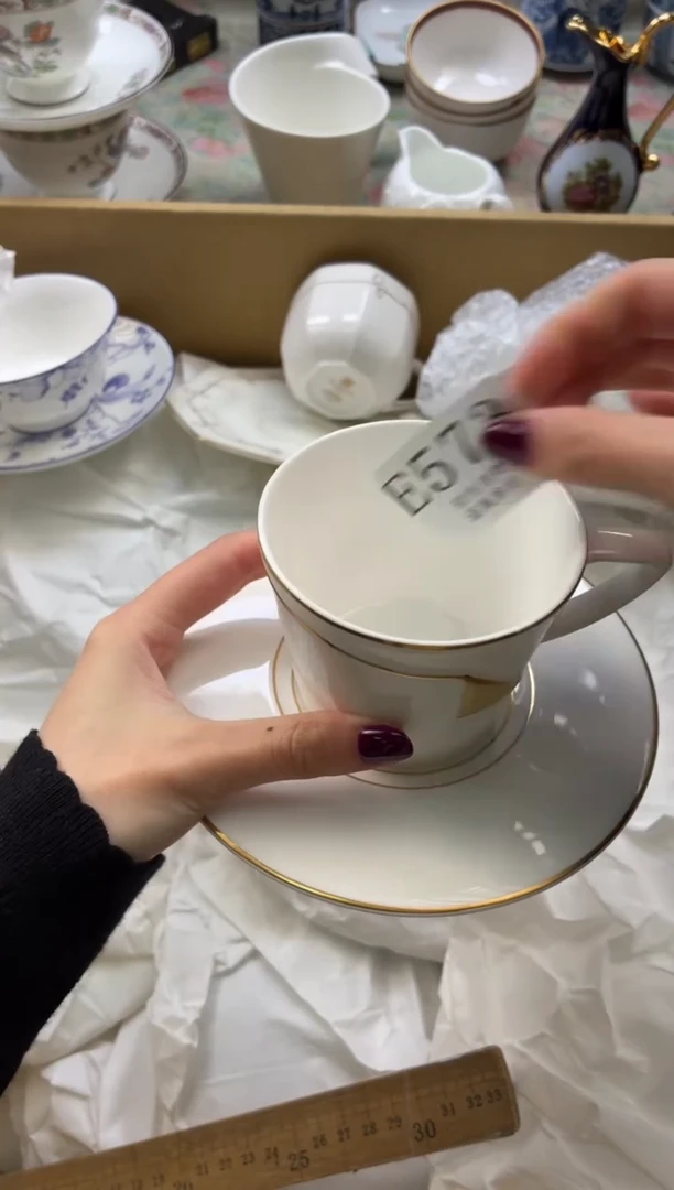 瓷片贝***了       E573