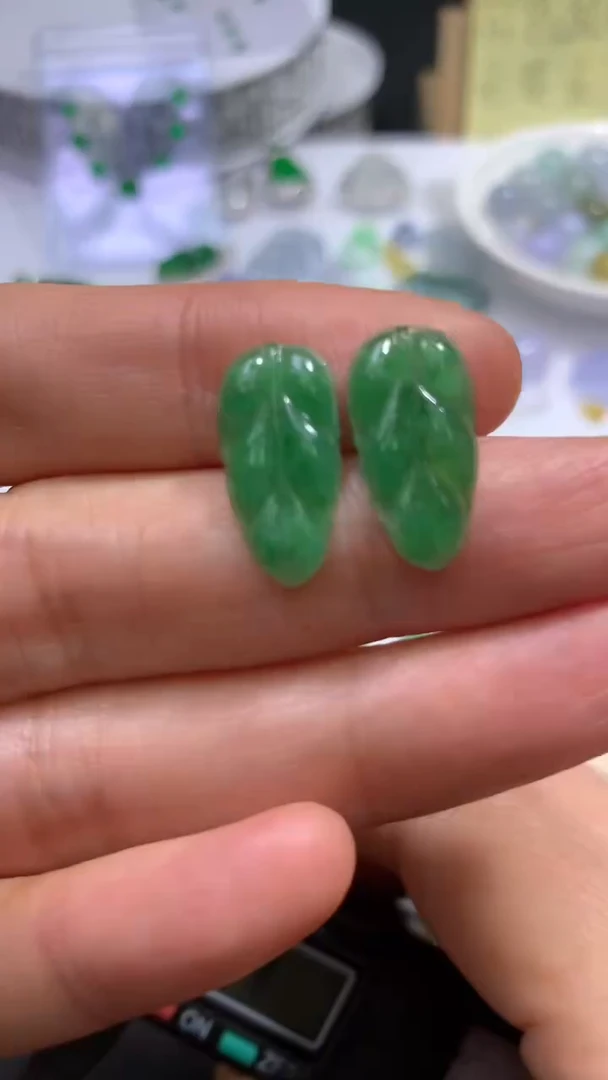 未镶嵌定制翡翠未镶嵌 定制翡翠
