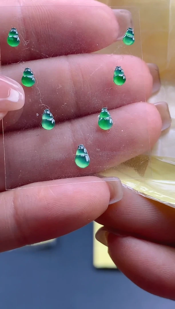 翡翠裸石天然翡翠裸石蛋面117