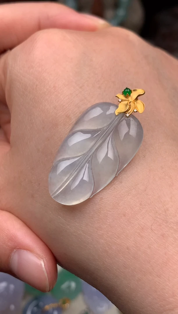 吊坠(不含链)18K金镶嵌翡翠吊坠