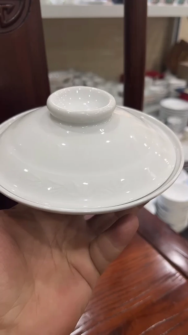 15.5厘米湖南醴陵釉下五彩陶瓷