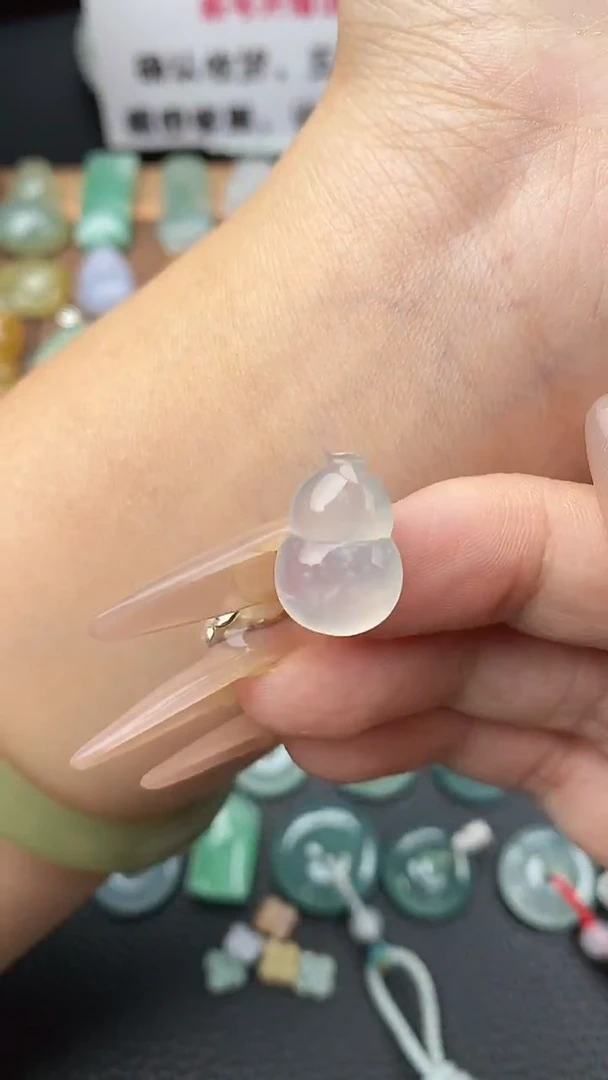 颈饰未镶嵌翡翠葫芦