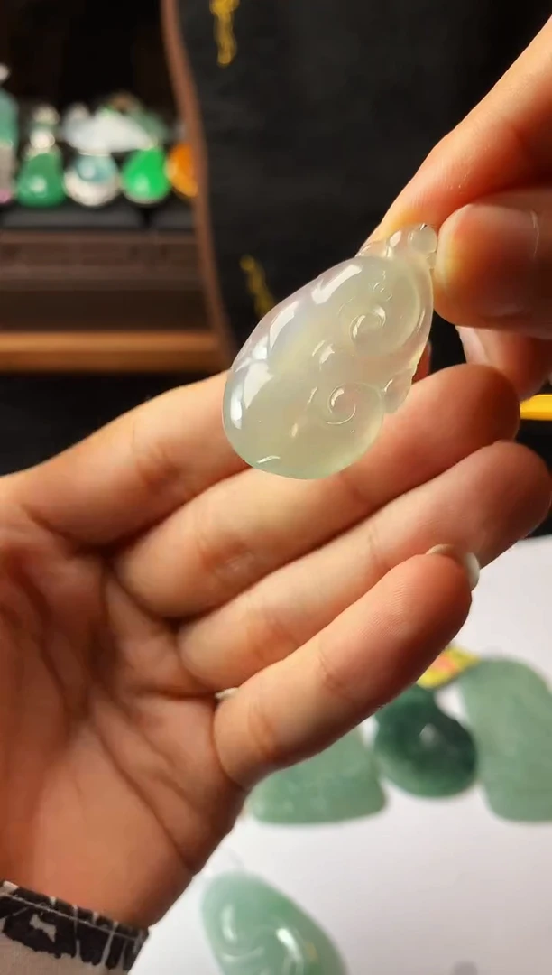 未镶嵌定制翡翠S毛货不退不换