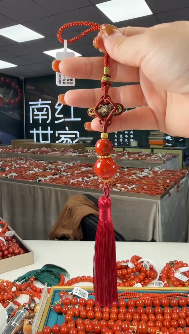 未镶嵌挂件南红玛瑙多样发其一/9632508088
