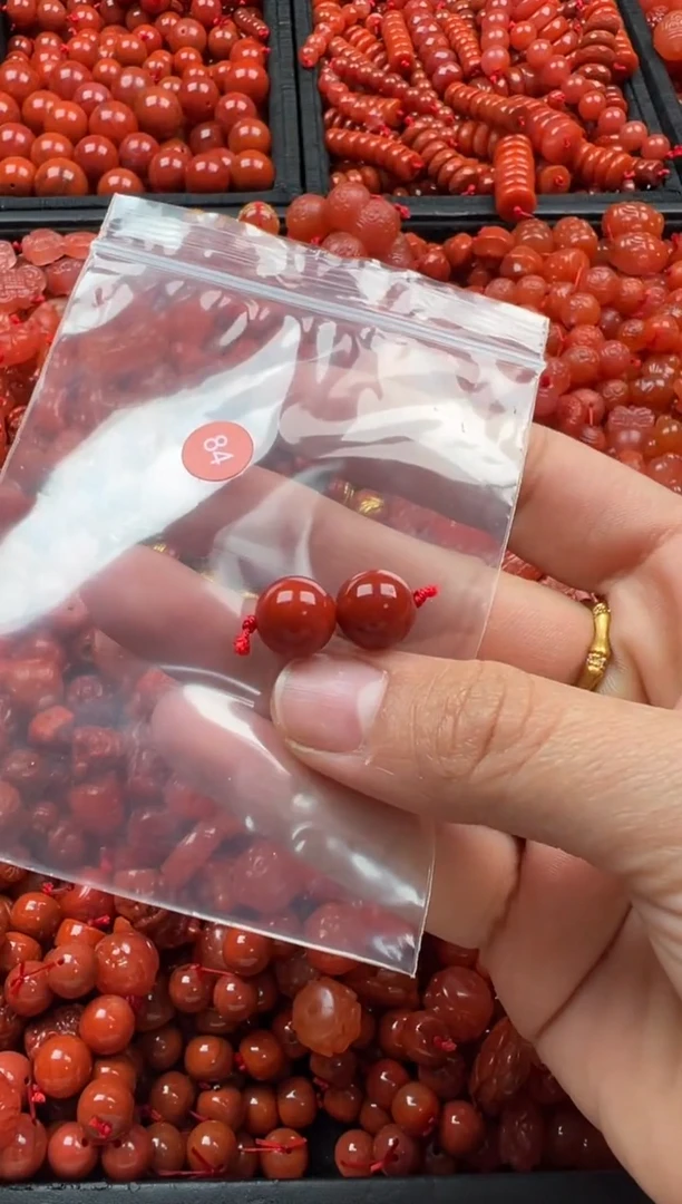 【闪购商品】南红玛瑙颈饰未镶嵌1