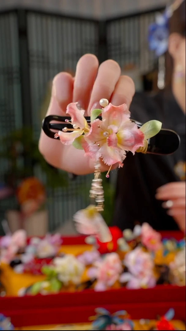 刺绣非遗苏绒花手工饰品