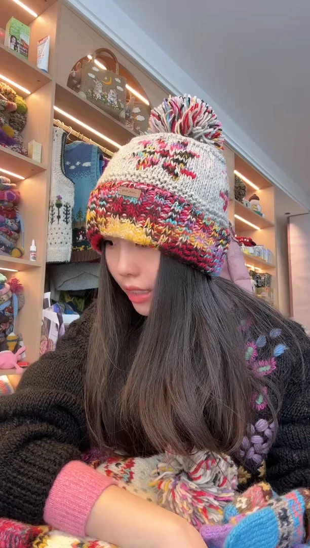 羊毛灰色雪花帽
