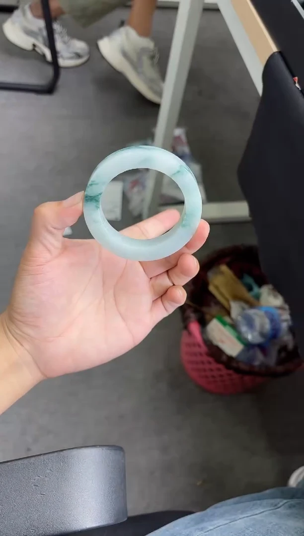 未镶嵌手镯定制翡翠燕***^手镯