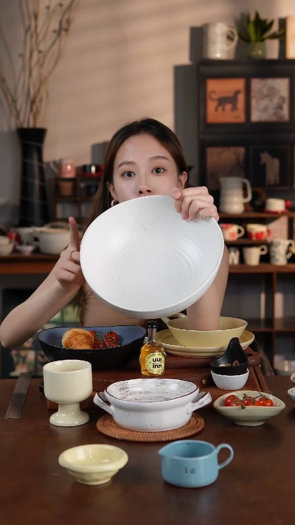 陶瓷北欧风9.5寸三脚螺纹大汤碗  微瑕 凑满20发货