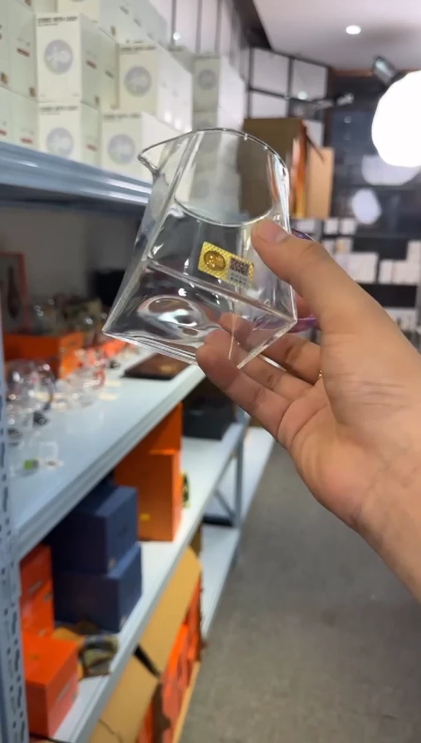 禾器瀚然公道杯浅紫色