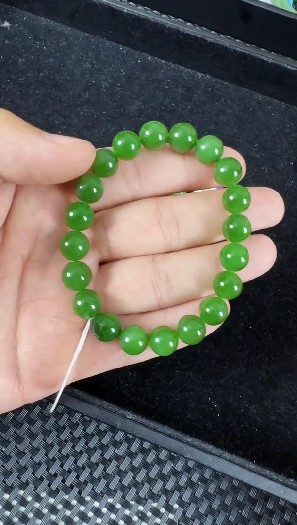 手链未镶嵌和田玉（碧玉）约10MM多样性发一