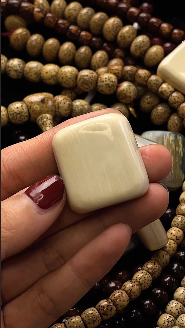 把件星月菩提多****rMM带皮平安无事牌