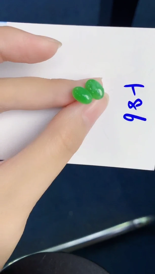 翡翠18K金镶嵌颈饰天然翡翠緬甸A貨
