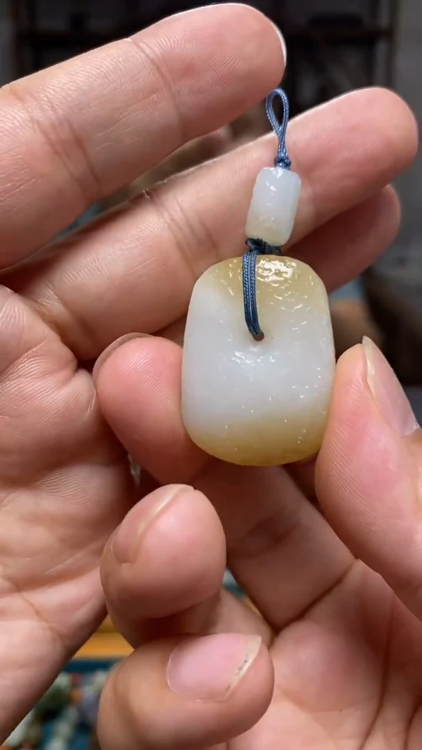 和田玉未镶嵌颈饰65