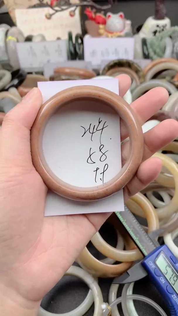 未镶嵌手镯石英质玉244