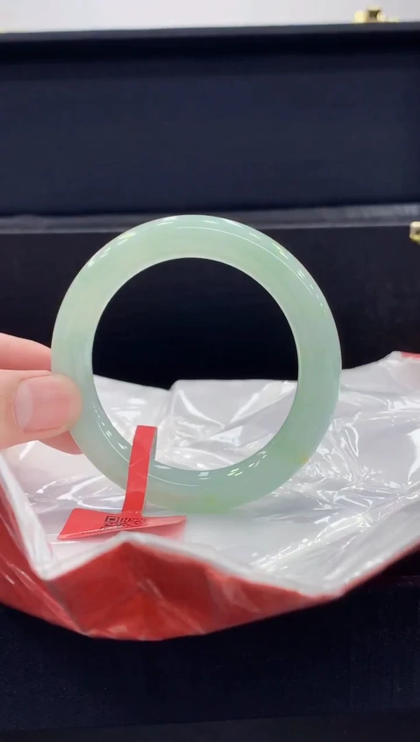 未镶嵌手镯翡翠翡翠手镯