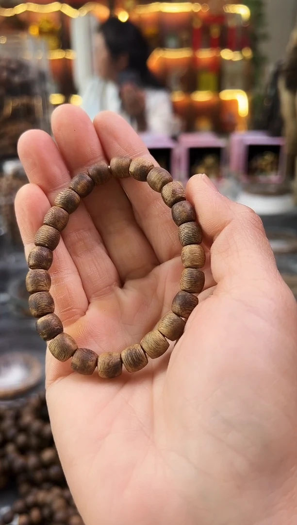 沉香手串棋楠乌身鼓珠单圈