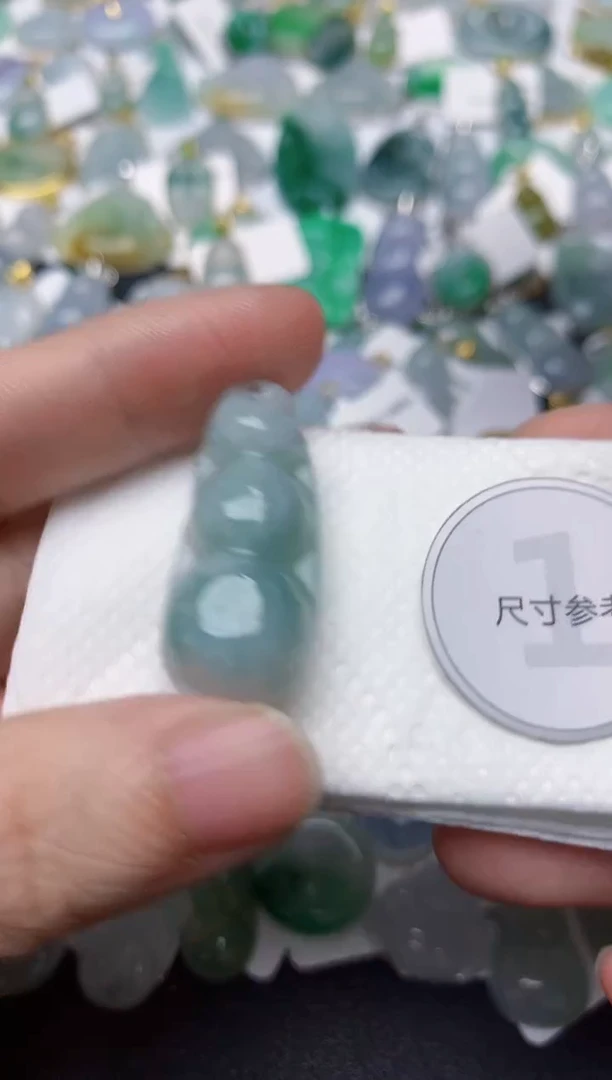 颈饰未镶嵌翡翠天然缅甸A货翡翠