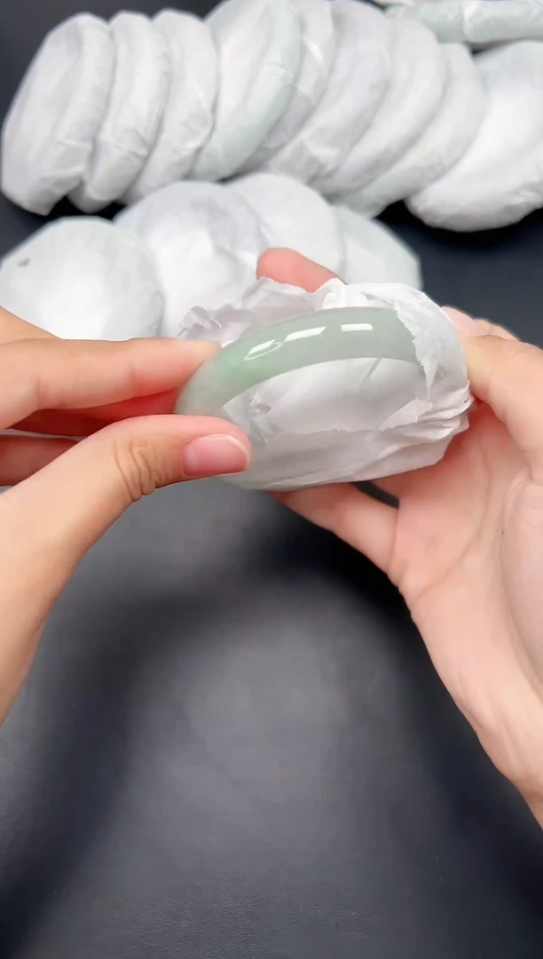 精品手镯，一物一拍Z030