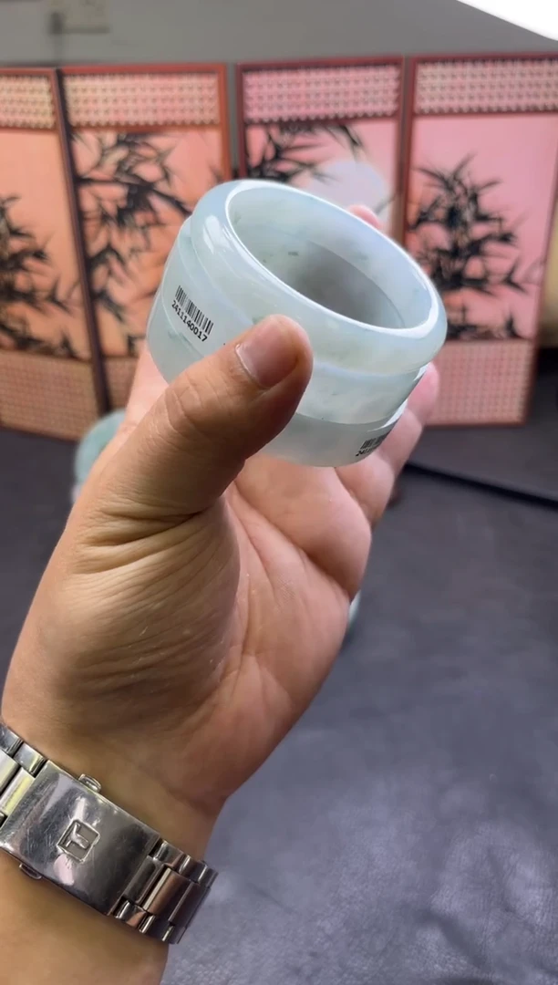 未镶嵌手镯定制翡翠烟***脆多样性