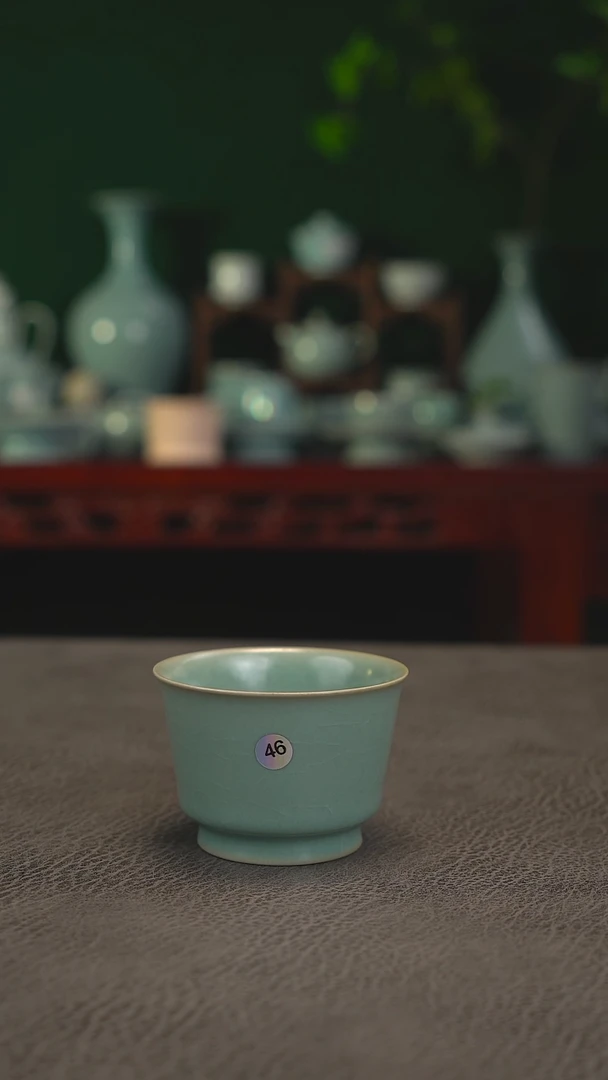 46号扫地僧绿釉马蹄杯大瑕福利简包~帆