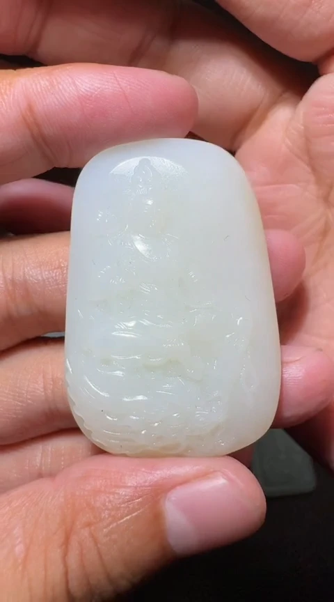 未镶嵌和田玉挂件和田玉