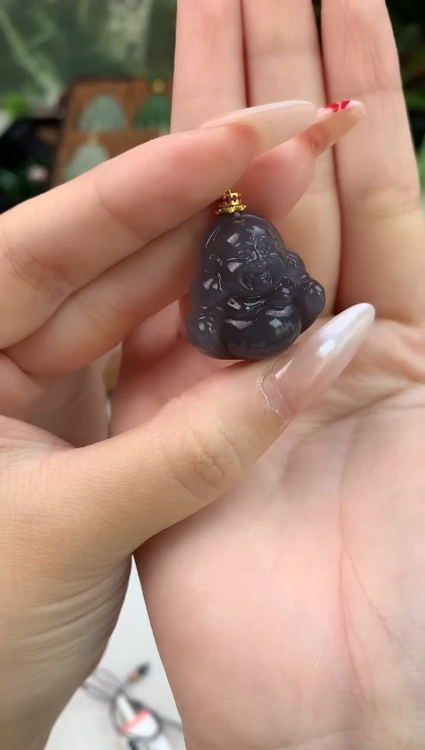 颈饰未镶嵌和田玉吊坠